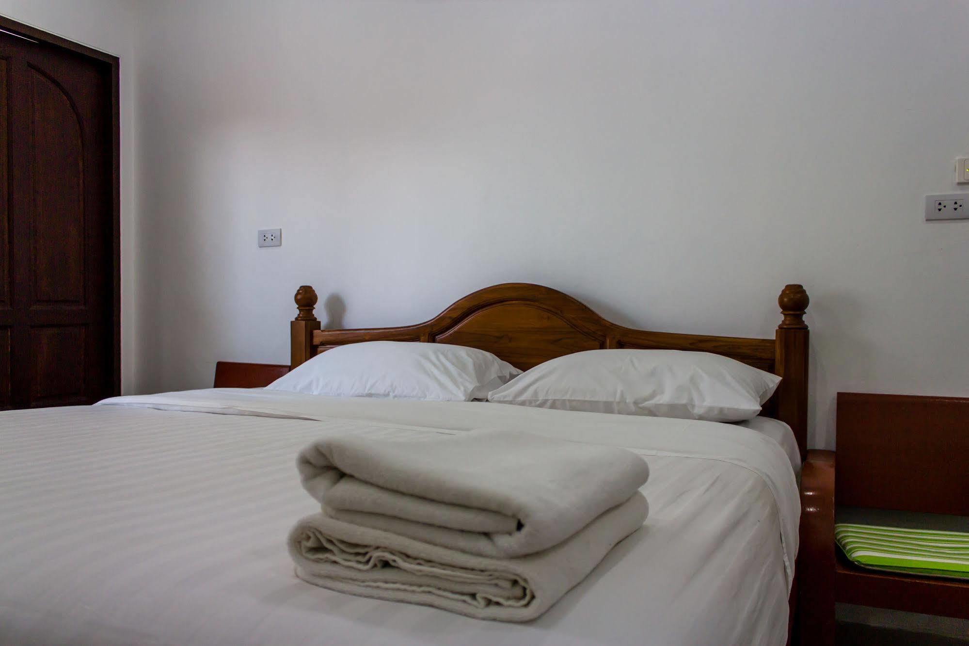 בופוט Pelegrin Hotel Samui מראה חיצוני תמונה